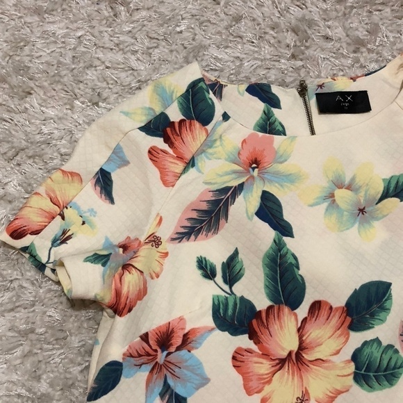 AX Paris Cream Floral Shift Dress (fits like sz 4) - Picture 7 of 8